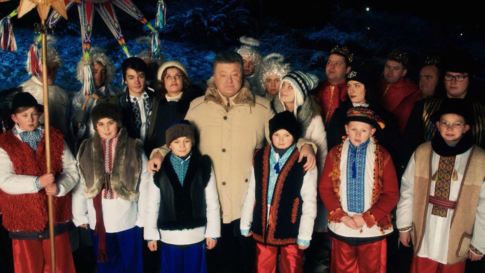 Петр Порошенко поздравил украинцев с Рождеством Петр Порошенко поздравил украинцев с Рождеством