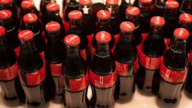 Украинские дипломаты добились от Coca-Cola официальных извинений Украинские дипломаты добились от Coca-Cola официальных извинений