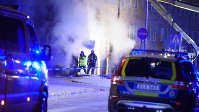 Неизвестные взорвали жилой дом в столице Швеции