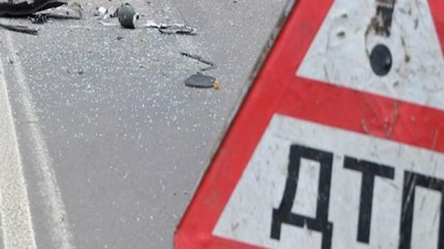 Шестеро постраждалих внаслідок ДТП під Харковом: серед них двоє дітей Шестеро постраждалих внаслідок ДТП під Харковом: серед них двоє дітей