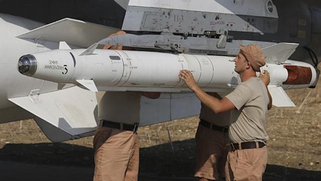 Російська авіація розбомбила в'язницю у Сирії, багато жертв, — ЗМІ Російська авіація розбомбила в'язницю у Сирії, багато жертв, — ЗМІ