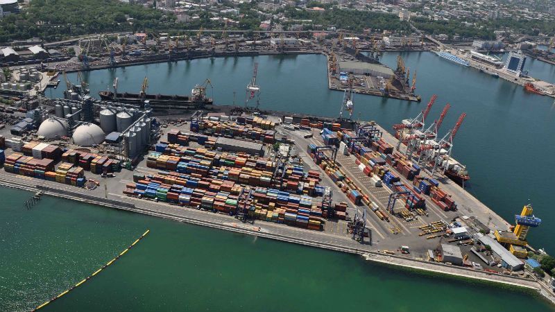 В Одесі затонула яхта VIP-персон В Одесі затонула яхта VIP-персон