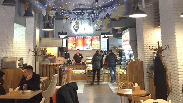 Окунись в новогодние праздники с WOG CAFE