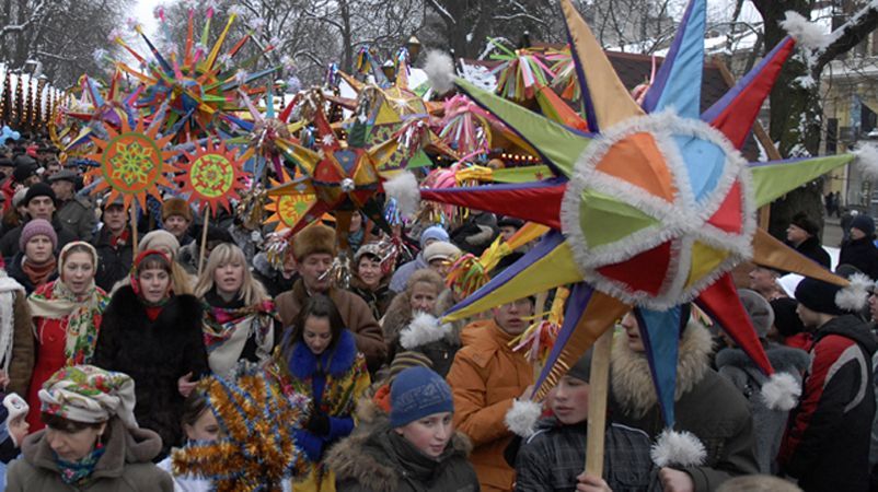 Україна має святкувати Різдво 25 грудня: результати опитування