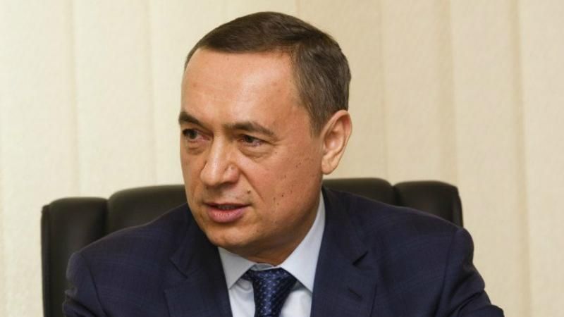 Мартыненко с 7 декабря в качестве свидетеля предоставляет объяснения правоохранителям Мартыненко с 7 декабря в качестве свидетеля предоставляет объяснения правоохранителям