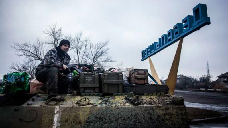 Суд виправдав мера Дебальцевого, підозрюваного в сепаратизмі Суд виправдав мера Дебальцевого, підозрюваного в сепаратизмі