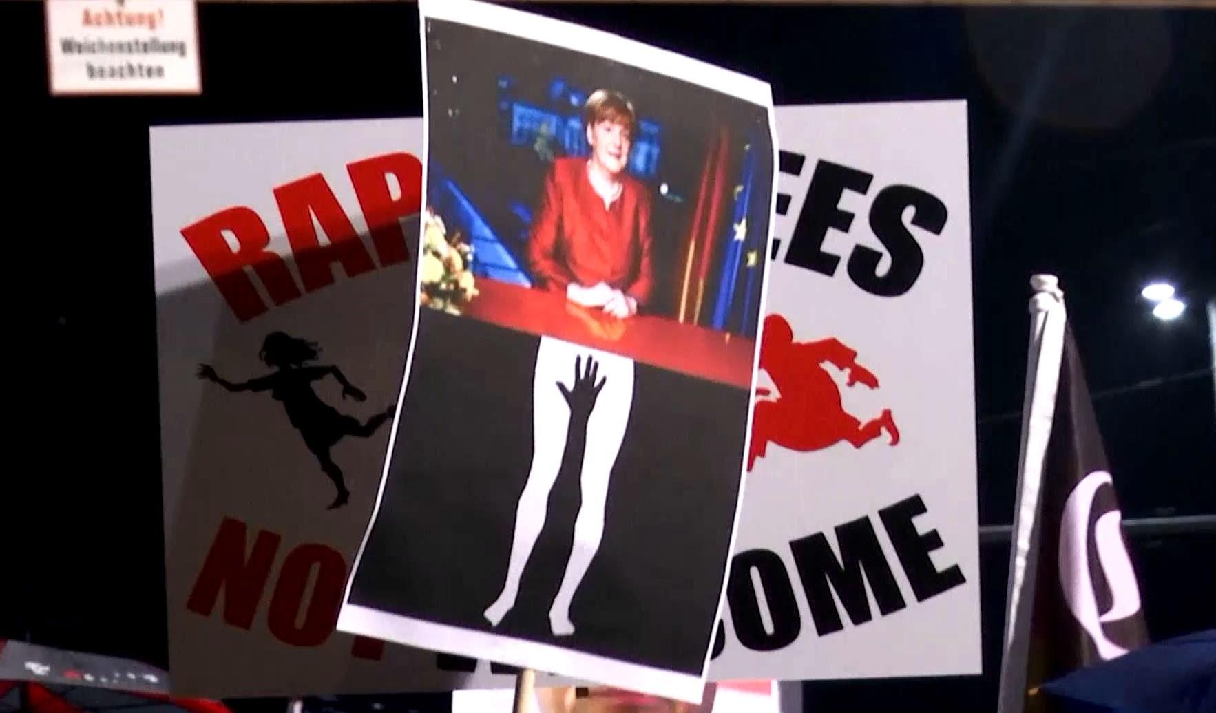 У Німеччині люди вимагають відставки Ангели Меркель У Німеччині люди вимагають відставки Ангели Меркель