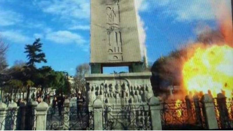 Вибух у Стамбулі: влада підтвердила смерть 10 людей (18+) Вибух у Стамбулі: влада підтвердила смерть 10 людей (18+)