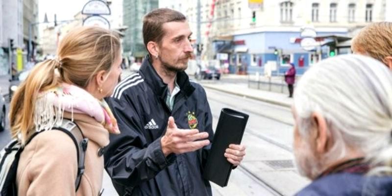 Бездомні стануть екскурсоводами Бездомні стануть екскурсоводами