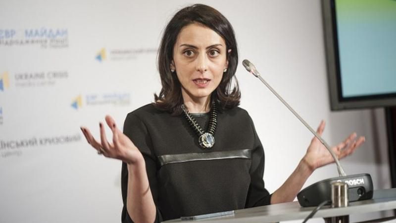 Деканоідзе спростувала скандальну заяву ГПУ про переатестованих екс-"беркутівців" Деканоідзе спростувала скандальну заяву ГПУ про переатестованих екс-"беркутівців"