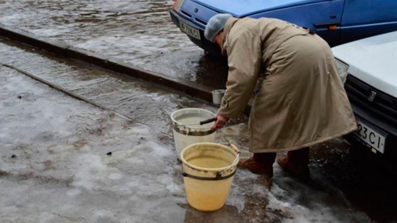Тысячи жителей Запорожья вторые сутки сидят без воды