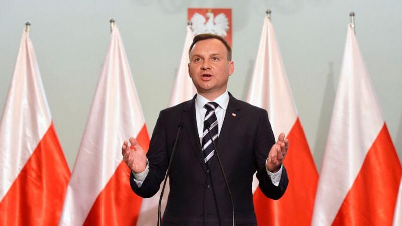 Скандальний закон у Польщі: Єврокомісія відкриє справу Скандальний закон у Польщі: Єврокомісія відкриє справу