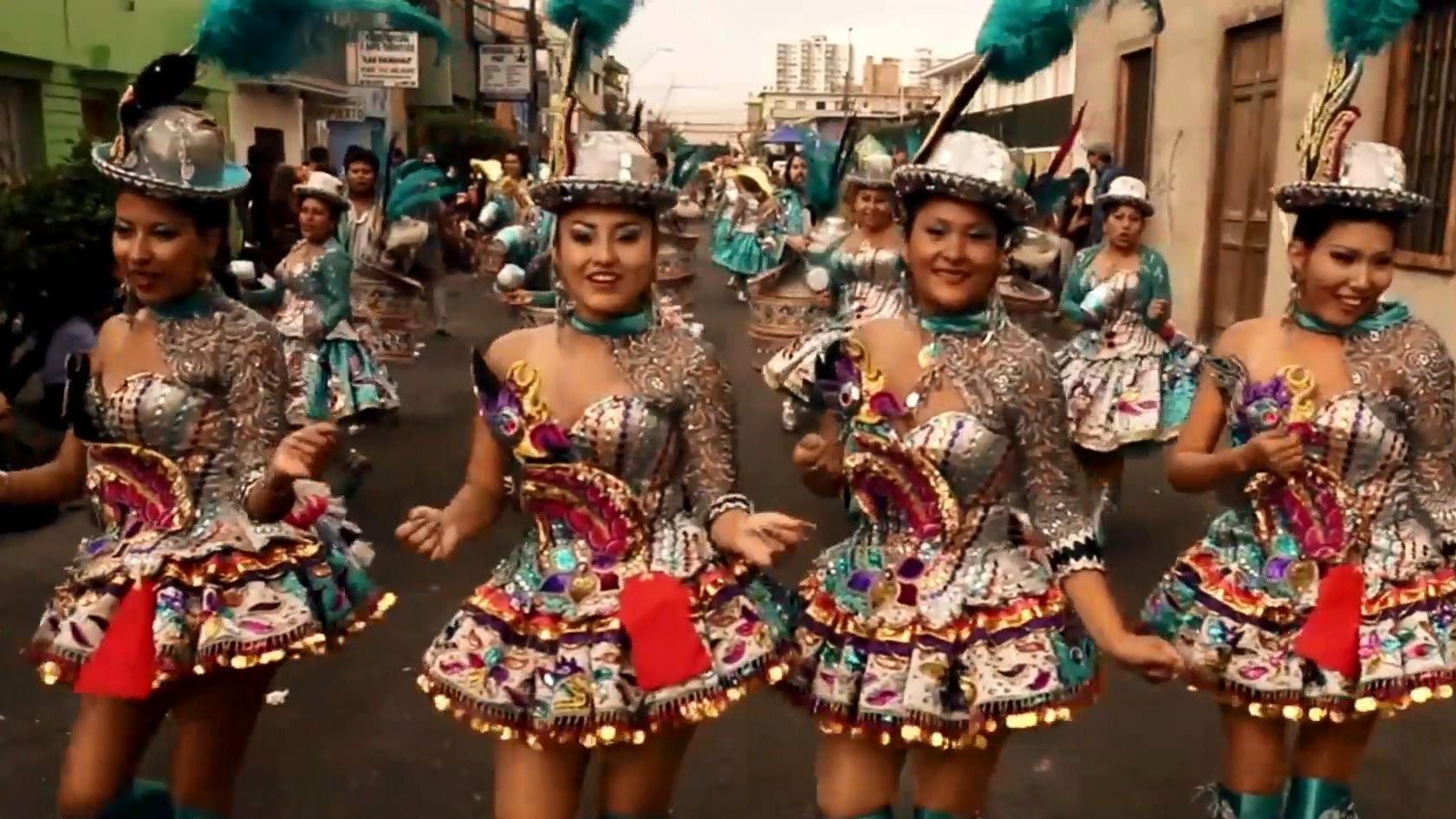 Як чилійці буденність перетворюють у незабутні карнавали