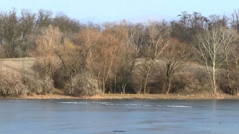 Двоє школярів провалилися під лід на Херсонщині