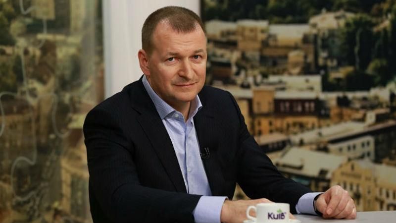 Підприємцю потрібно мінімум пів року, щоб встановити вивіску в столиці, – депутат Підприємцю потрібно мінімум пів року, щоб встановити вивіску в столиці, – депутат