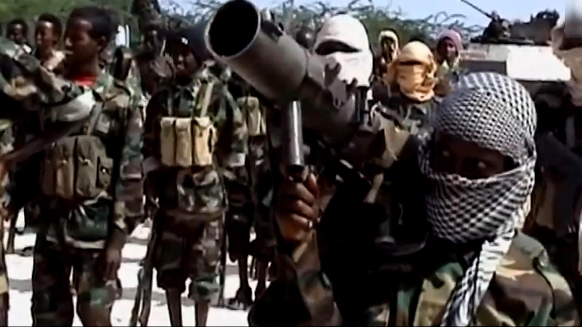 В Сомали произошло нападение боевиков: идет бой