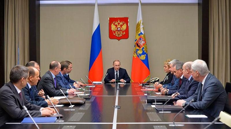 Путин созвал Совбез из-за Украины Путин созвал Совбез из-за Украины