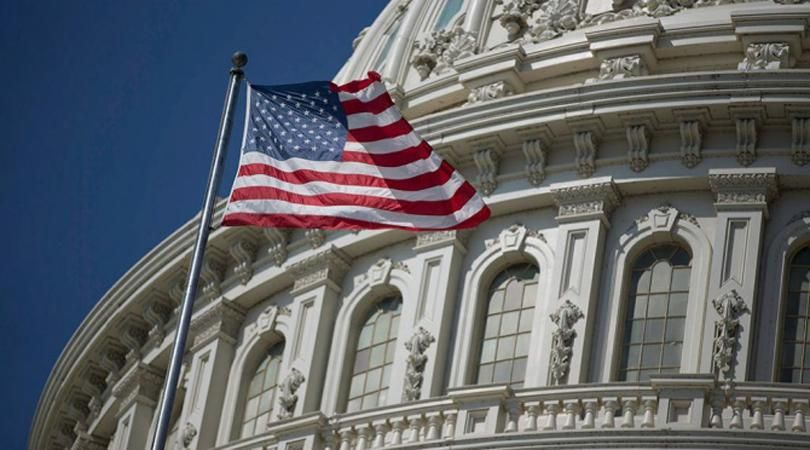 8 осіб у конгресі США потрапили до лікарні через невідому речовину 8 осіб у конгресі США потрапили до лікарні через невідому речовину