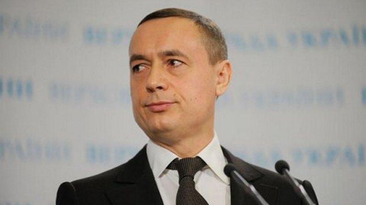 У НАБУ кажуть, що допитували Мартиненка як свідка
У НАБУ кажуть, що допитували Мартиненка як свідка