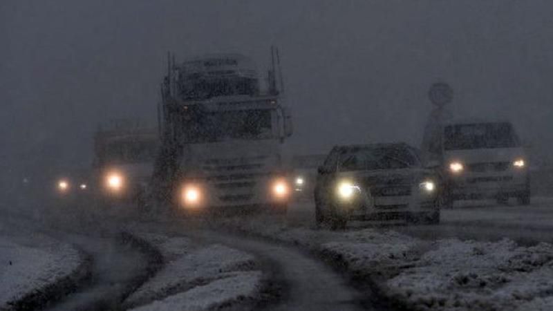 Погода погіршується: які регіони варто оминати водіям 19 січня