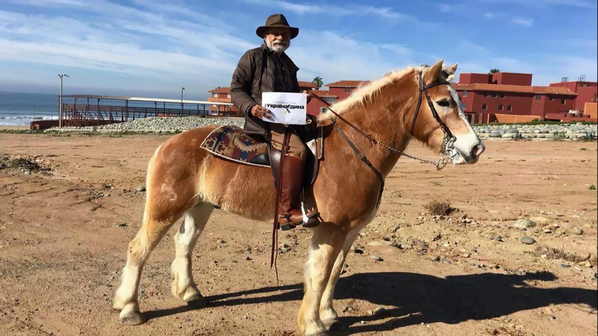 Украинский флешмоб охватил уже три континента Украинский флешмоб охватил уже три континента