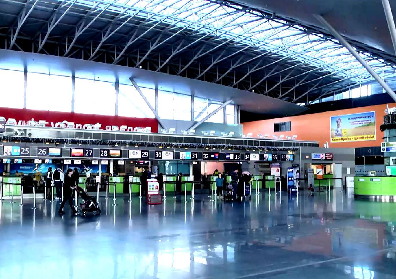 Новую систему проверки пассажиров начали в Борисполе Новую систему проверки пассажиров начали в Борисполе