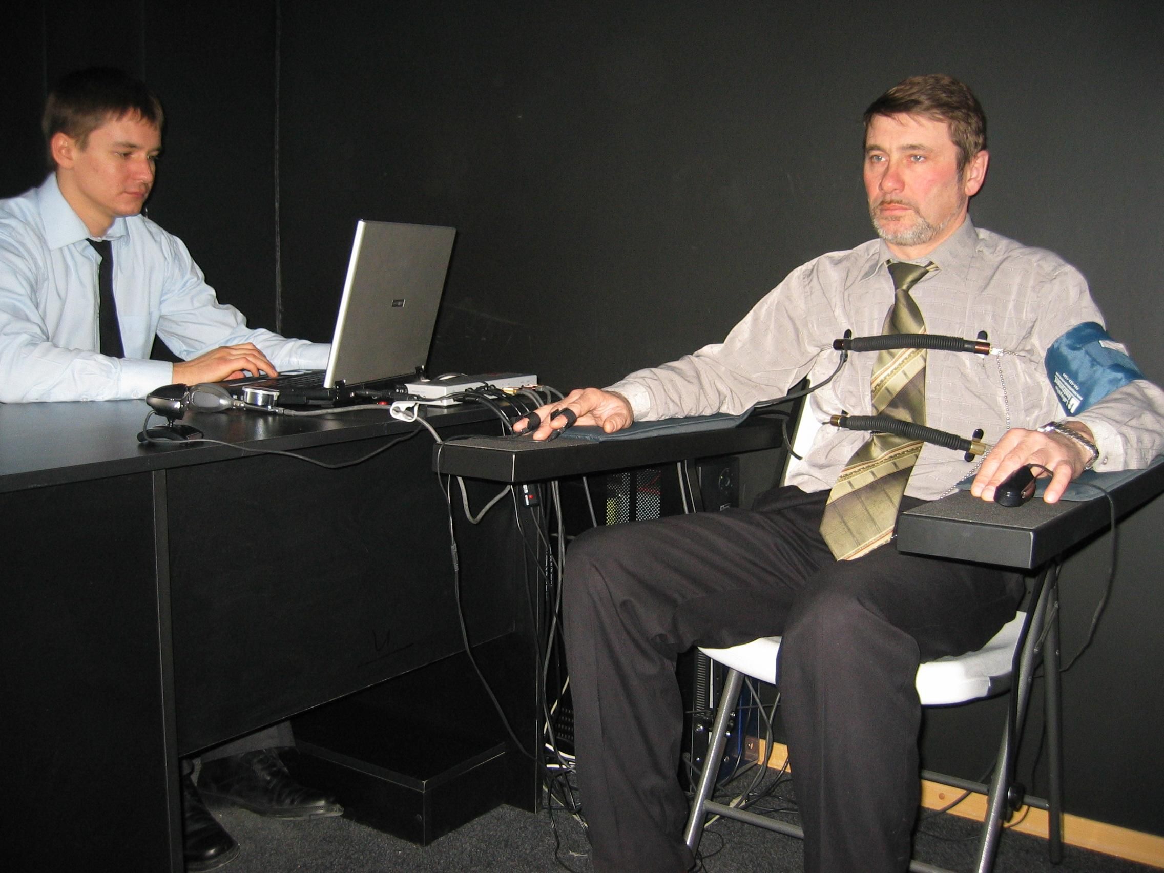 Шокирующие детали: что рассказывают бывшие работники милиции под детектором лжи Шокирующие детали: что рассказывают бывшие работники милиции под детектором лжи