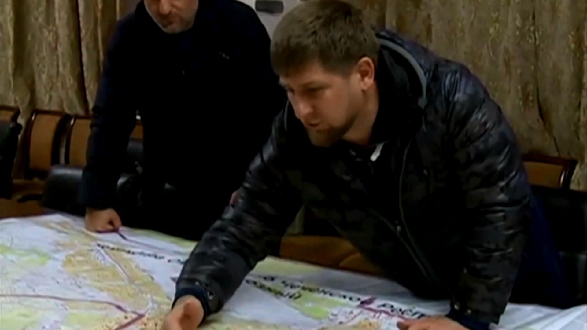 Власти Чечни запустила абсурдный флешмоб в "поддержку" Кадырова Власти Чечни запустила абсурдный флешмоб в "поддержку" Кадырова