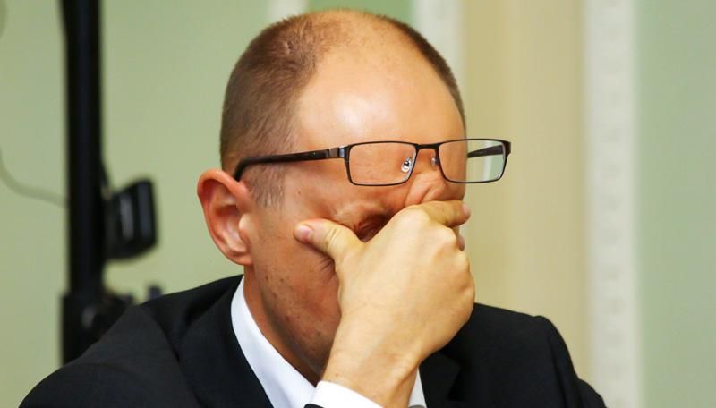 В Кабмине поняли, что курс гривны в беде В Кабмине поняли, что курс гривны в беде