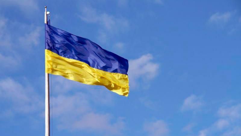 Окупанти судять кримчанина за прапор України