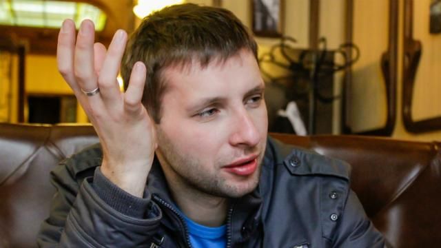 Парасюк розповів, за що накинувся на прокурорів Парасюк розповів, за що накинувся на прокурорів