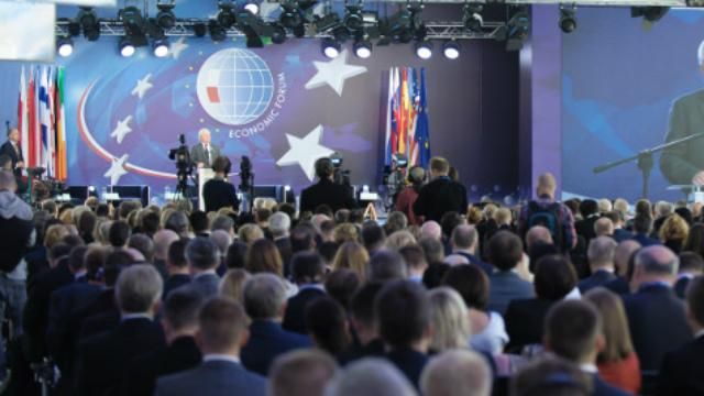 Украинские нардепы совершили демарш на форуме в Польше