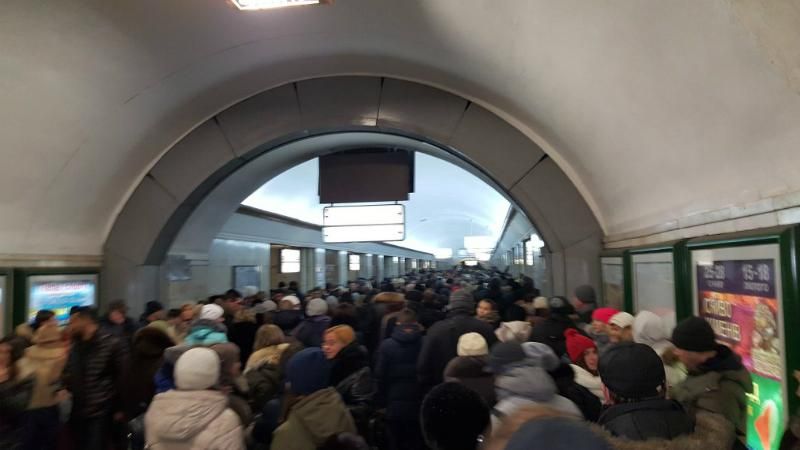 Колапс у київському метро: опубліковано відео  