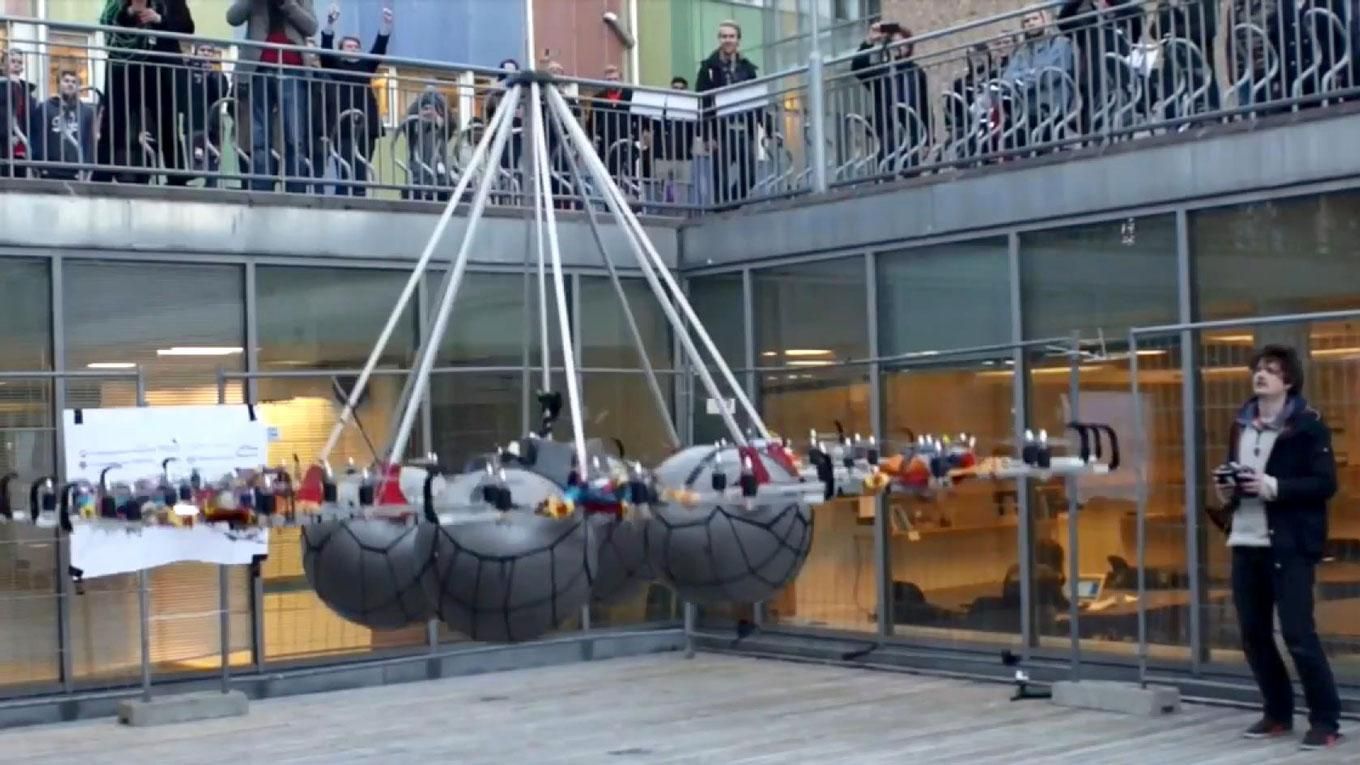 Первая коммерческая ракета для космических туристов, беспилотник попал в рекорды Гиннеса Первая коммерческая ракета для космических туристов, беспилотник попал в рекорды Гиннеса