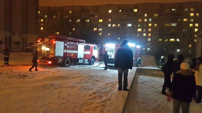 Во Львове - пожар в популярном торговом центре Во Львове - пожар в популярном торговом центре