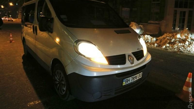 В Одесі з погонею затримали активістів "Самооборони" В Одесі з погонею затримали активістів "Самооборони"