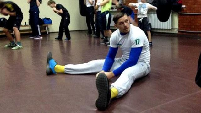 Усик продовжує лідирувати у рейтингу WBO Усик продовжує лідирувати у рейтингу WBO