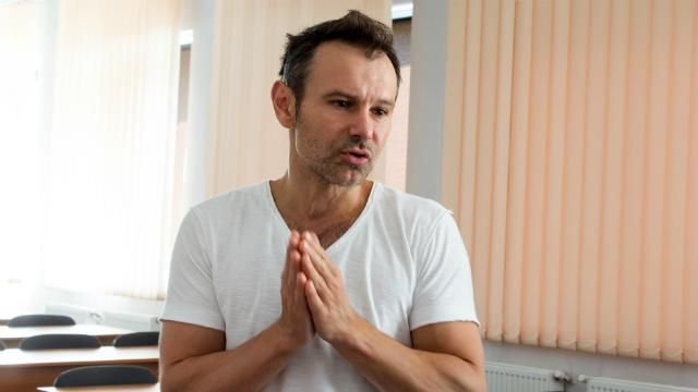 Українці підтримали Вакарчука у конфлікті з Порошенком: результати опитування Українці підтримали Вакарчука у конфлікті з Порошенком: результати опитування