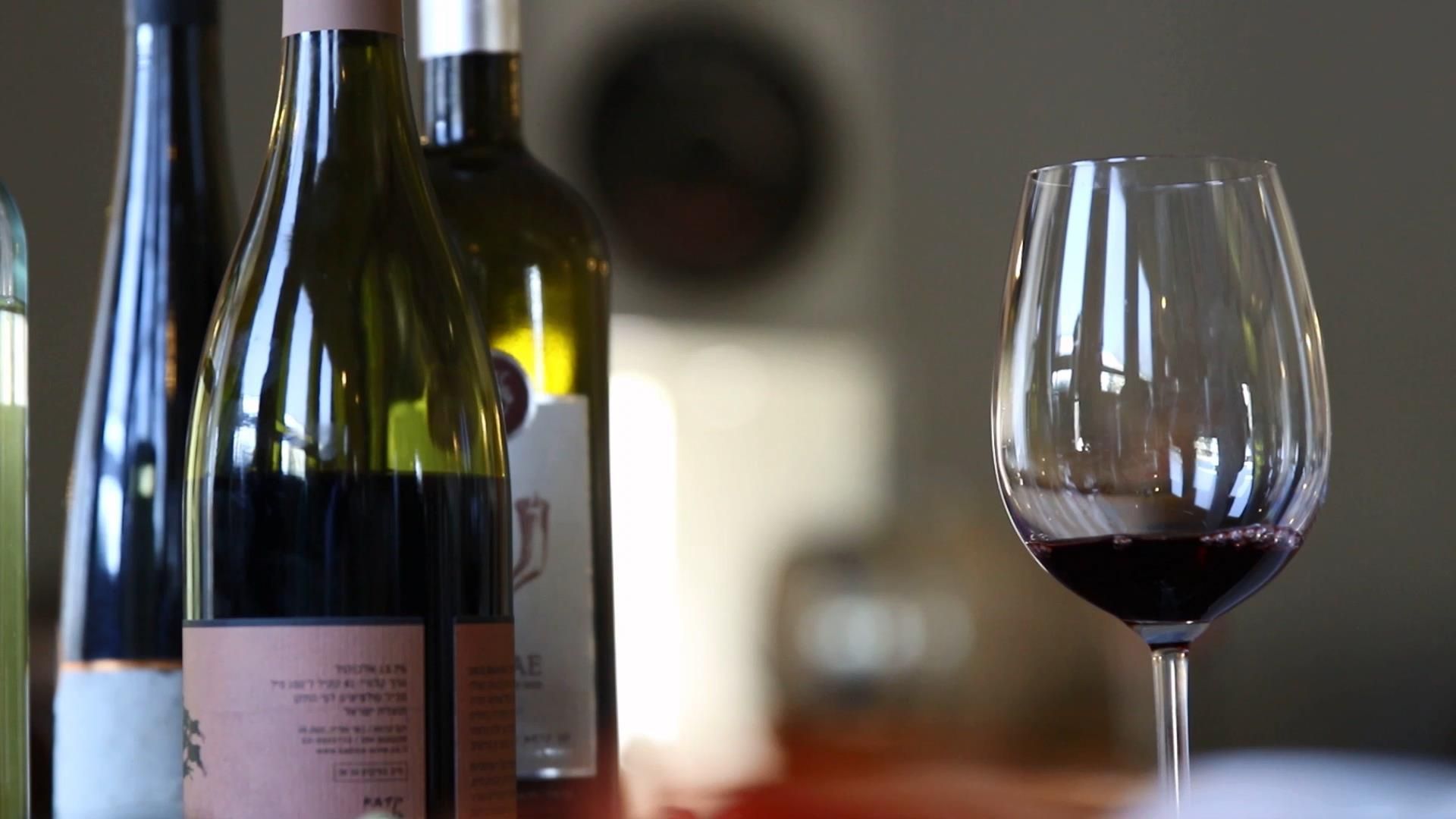 Як роблять вино посеред пустелі: тонкощі виноробства по-ізраїльськи Як роблять вино посеред пустелі: тонкощі виноробства по-ізраїльськи