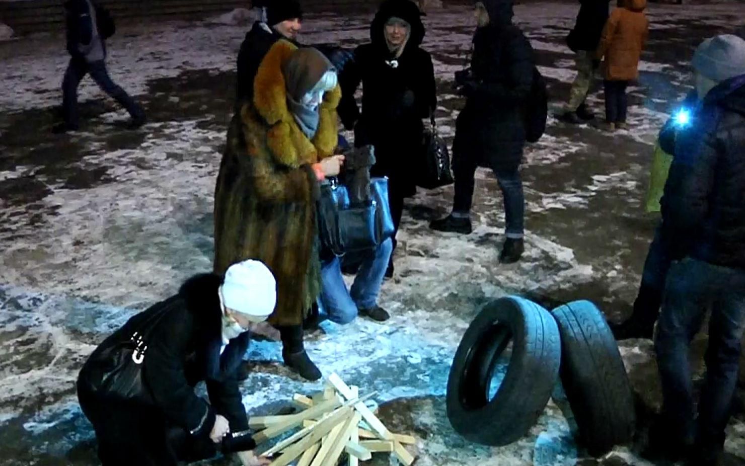 Годовщину разгона на Майдане вспомнили в Запорожье Годовщину разгона на Майдане вспомнили в Запорожье