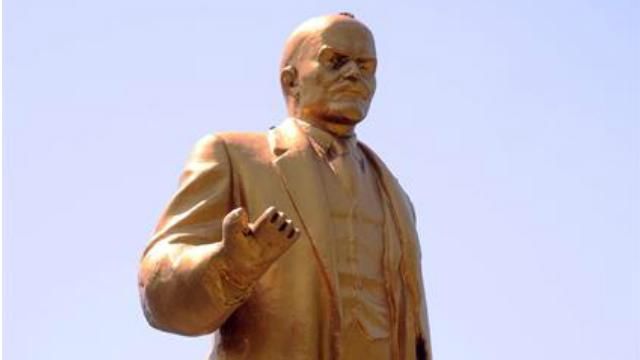 В Донецке пытались взорвать Ленина: сепаратисты паникуют В Донецке пытались взорвать Ленина: сепаратисты паникуют