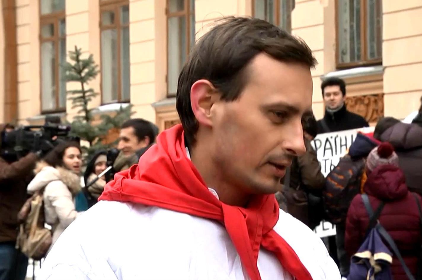 Активісти влаштували радянський пікет біля Мінкульту Активісти влаштували радянський пікет біля Мінкульту