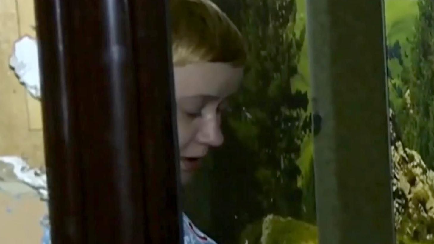 Росіянка жорстко побила свого п'ятирічного сина Росіянка жорстко побила свого п'ятирічного сина