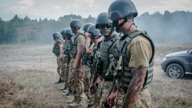 Як іноземці в ЗСУ зможуть отримати український паспорт Як іноземці в ЗСУ зможуть отримати український паспорт