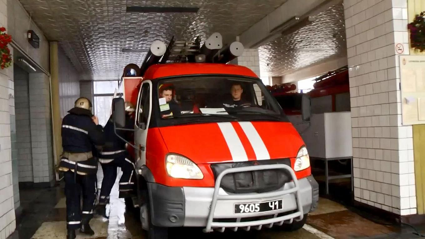 Пожежна частина без прикрас: як готуються рятувальники до виїзду на завдання Пожежна частина без прикрас: як готуються рятувальники до виїзду на завдання
