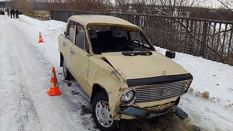 На Луганщині водій насмерть збив дитину, яку везли на санках