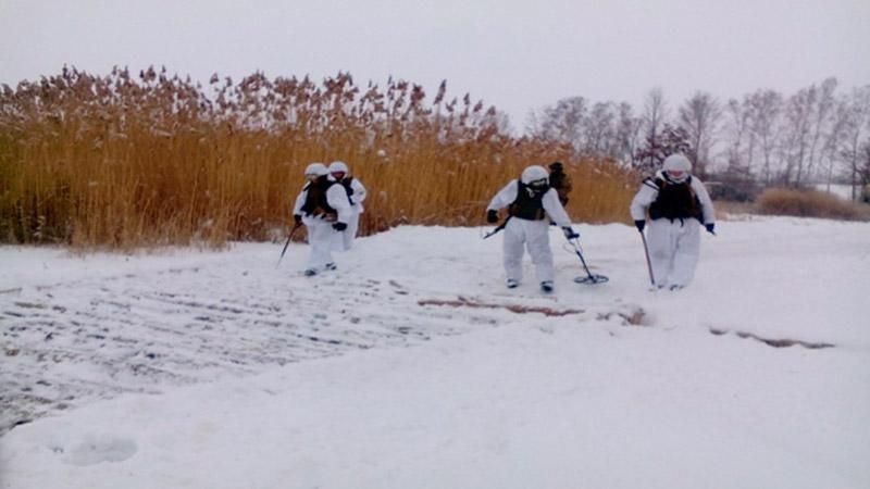 Українські військові підірвалися на розтяжці в зоні АТО Українські військові підірвалися на розтяжці в зоні АТО