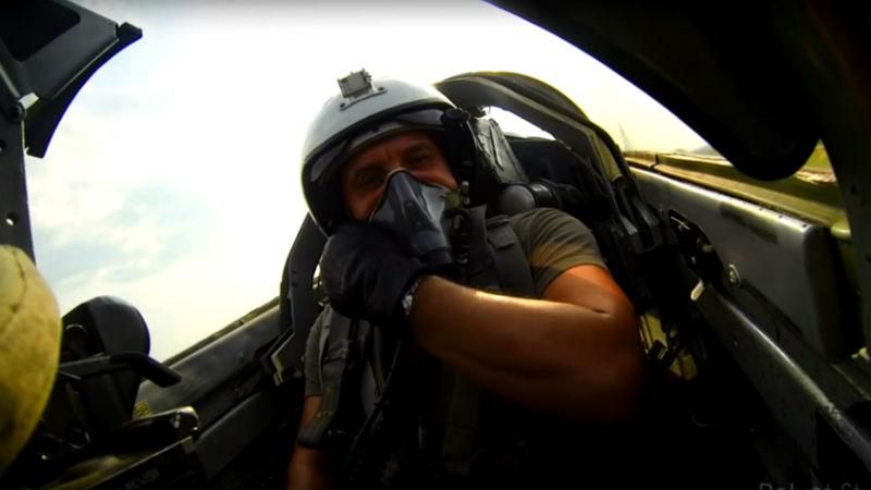 Як голлівудський екшн – видовищне відео тренування українських винищувачів Як голлівудський екшн – видовищне відео тренування українських винищувачів