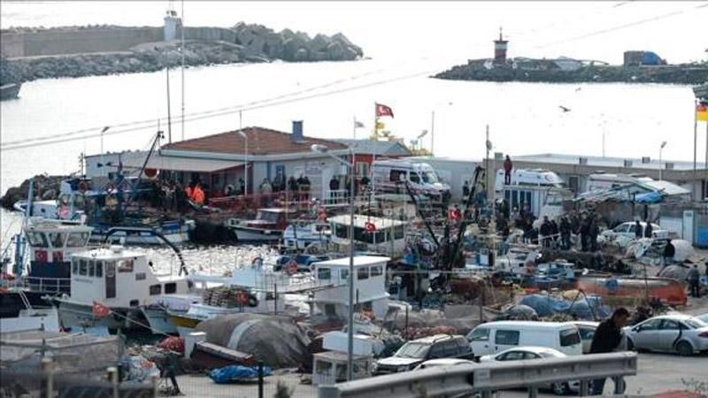 У берегов Турции затонуло судно: десятки погибших