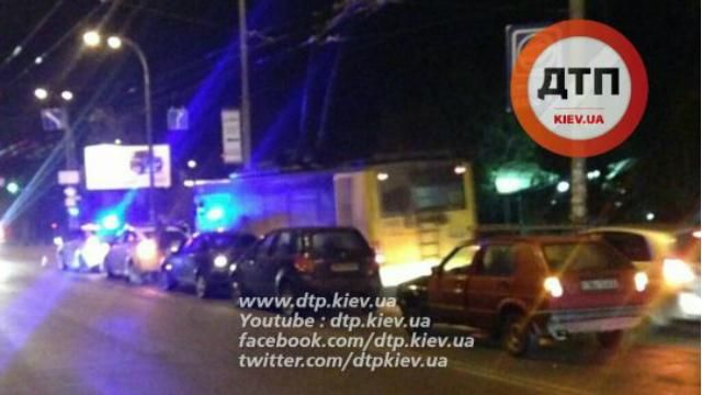 П’яний водій протаранив одразу чотири авто П’яний водій протаранив одразу чотири авто